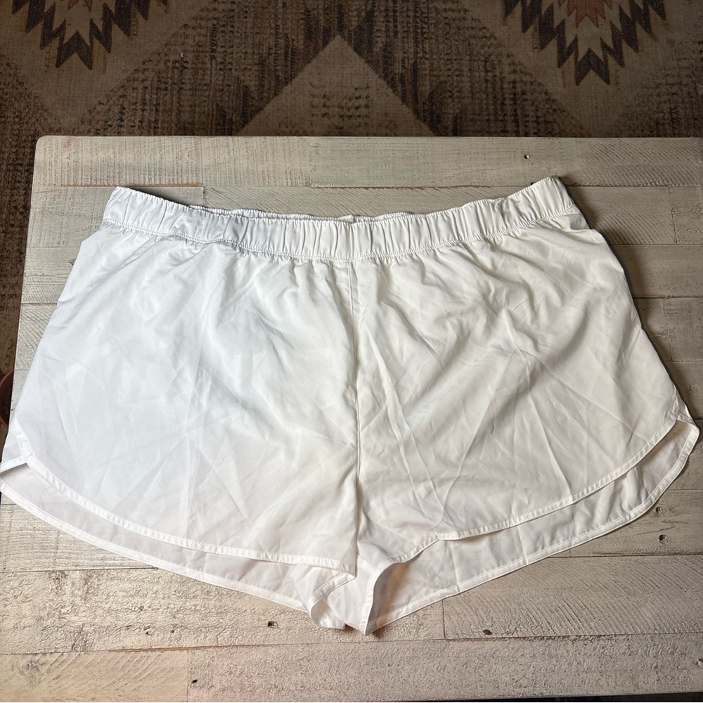 Old Navy Women’s Size 4X Dolphin Hem StretchTech Run Shorts .... NWT! - Picture 12 of 14